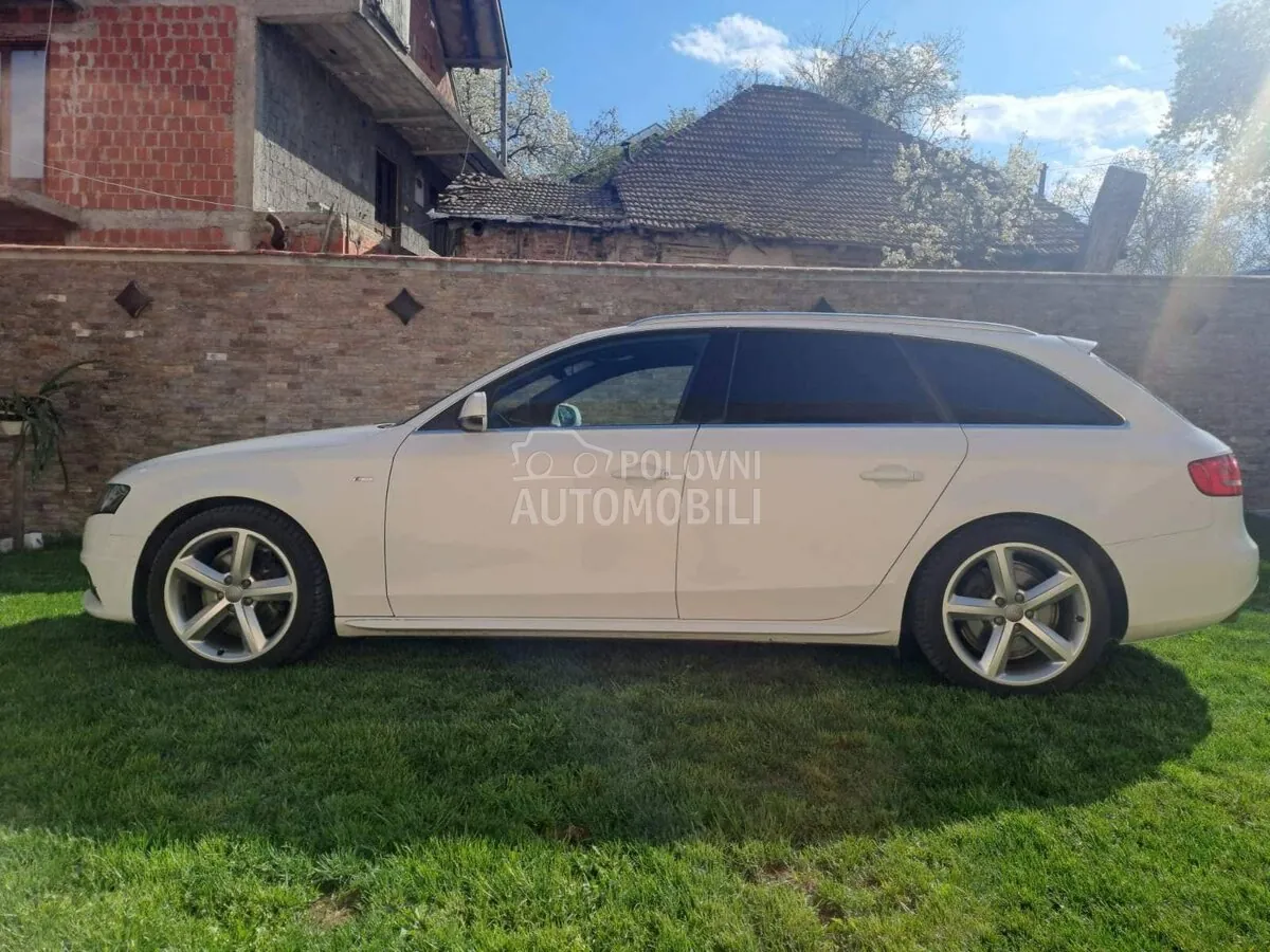 Audi A4 2012 photo 4