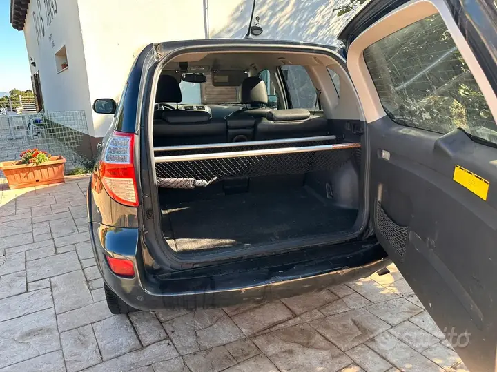 Toyota Rav4 2011 photo 5