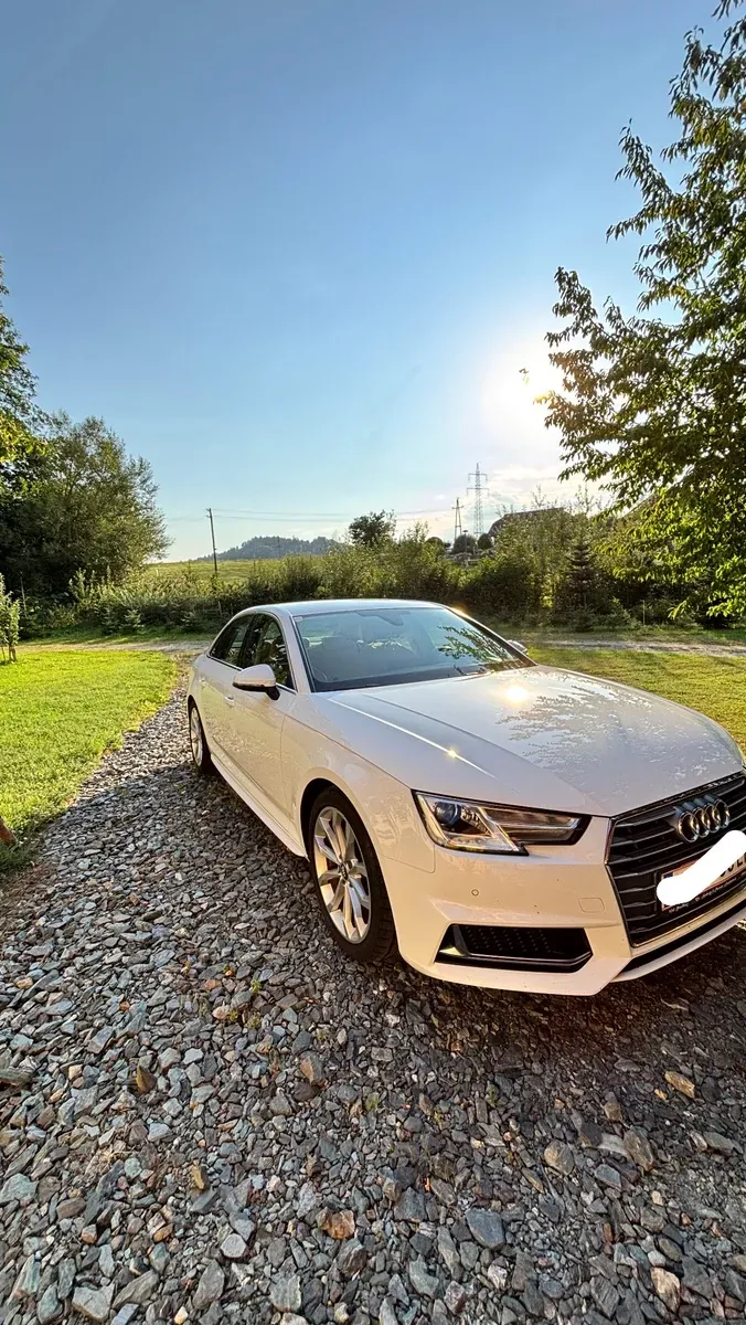 Audi A4 2019 photo 2