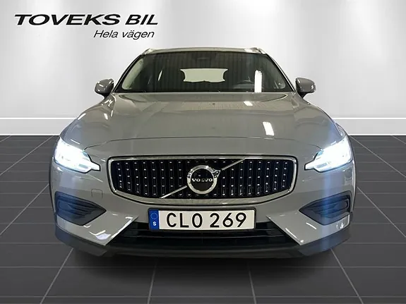 Volvo V60 Cross Country 2024 photo 5