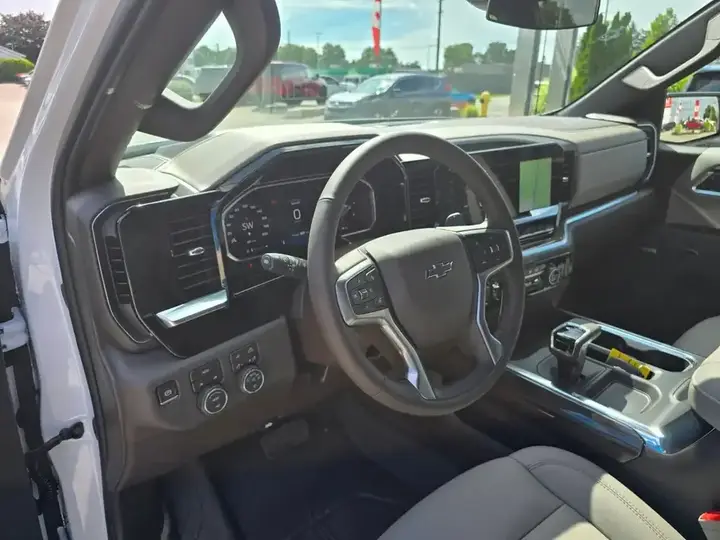 Chevrolet Silverado 1500 2026 photo 4