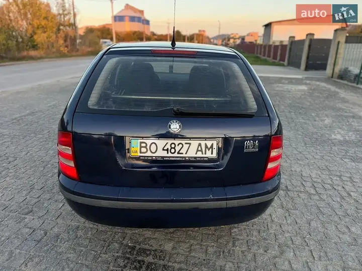 Skoda Fabia 2003 photo 5