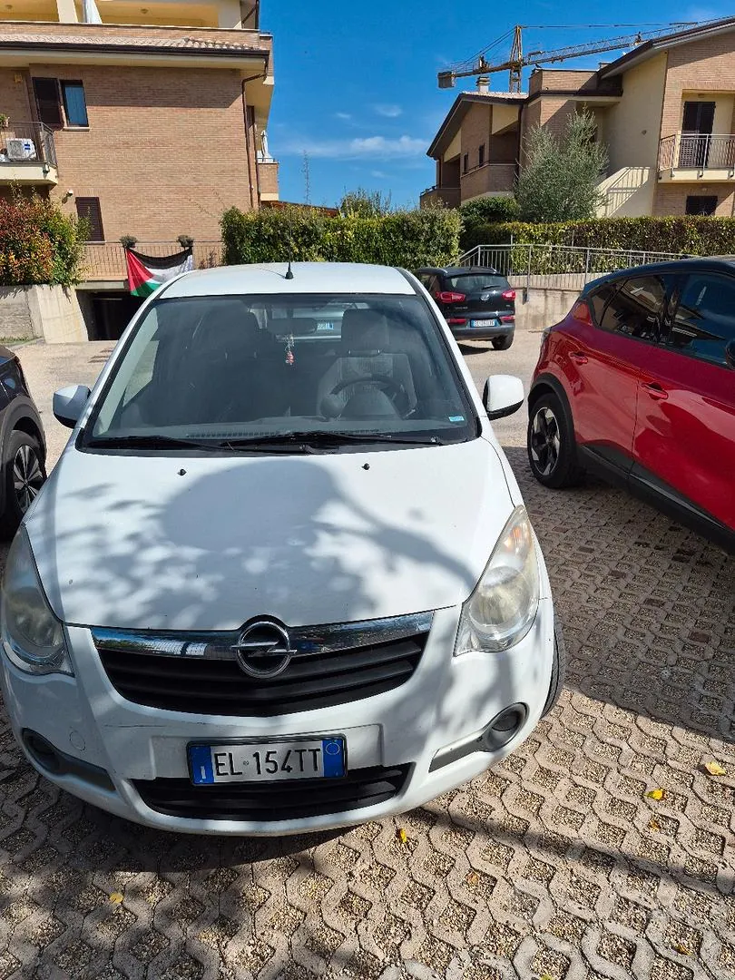 Opel Agila 2012 photo 4