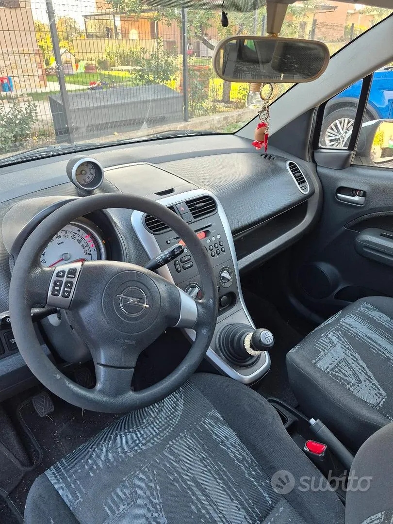 Opel Agila