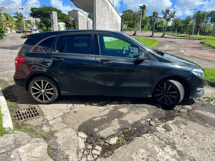 Mercedes-Benz B-Class 2017 photo 5
