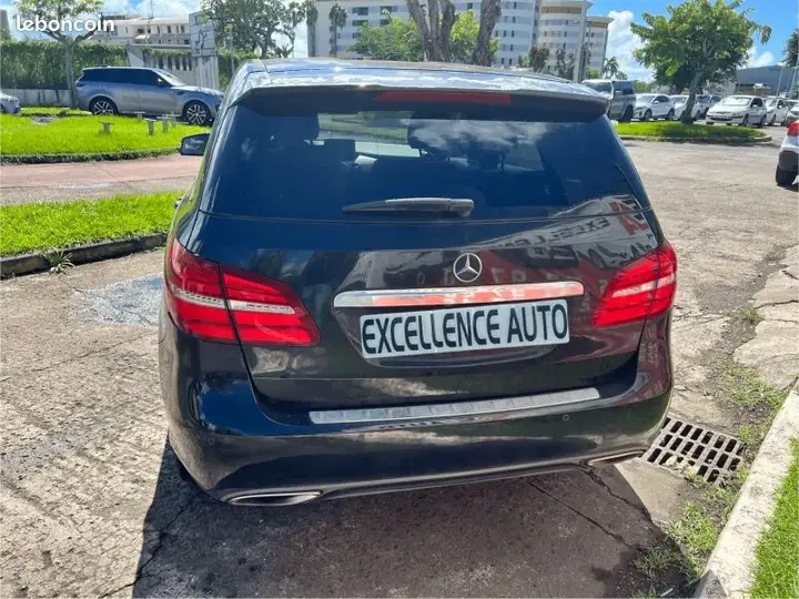 Mercedes-Benz B-Class 2017 photo 3