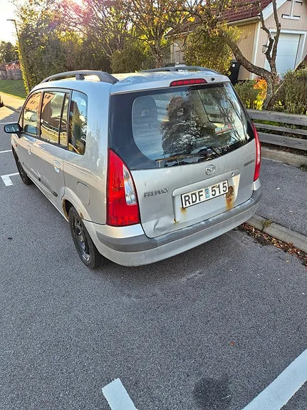 Mazda Premacy 2000 photo 3