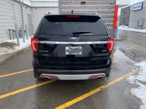 Ford Explorer 2017 photo 3