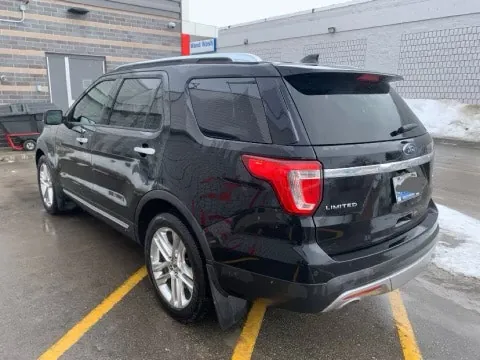 Ford Explorer 2017 photo 2