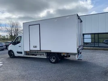 Renault Master 2014 photo 2