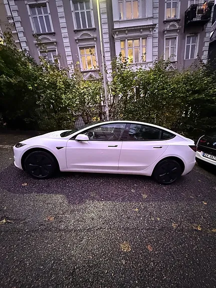 Tesla Model 3 2025 photo 5