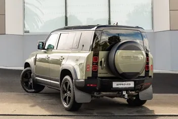 Land Rover Defender 2023 photo 3
