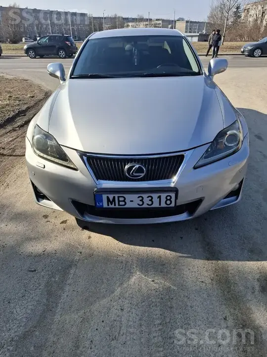 Lexus Is