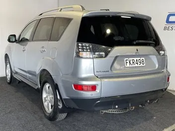 Mitsubishi Outlander 2010 photo 5