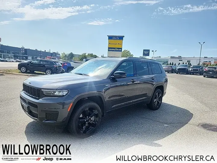 Jeep Grand Cherokee L 2025 photo 3