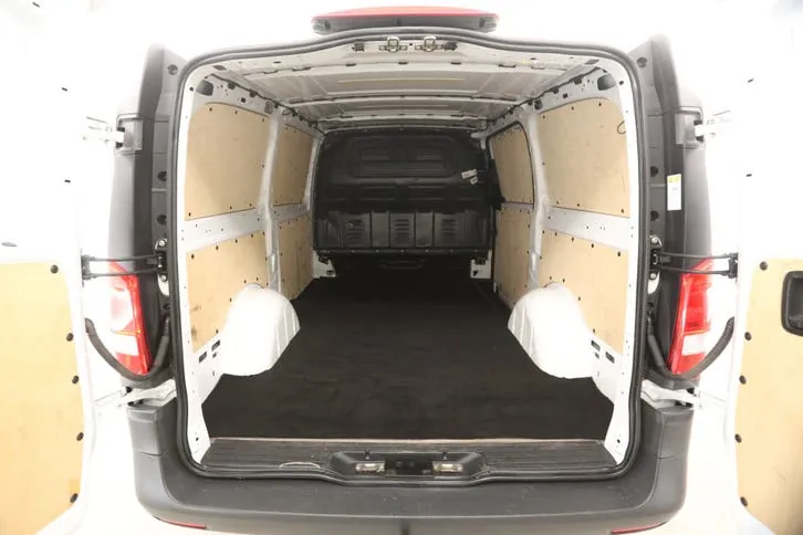 Mercedes-Benz Vito 2022 photo 3
