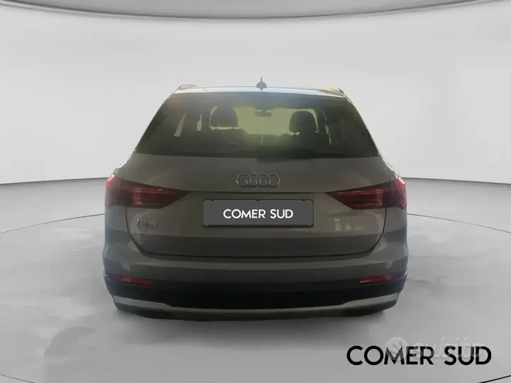 Audi Q3 2023 photo 3
