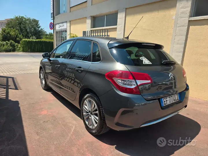 Citroen C4 2013 photo 3