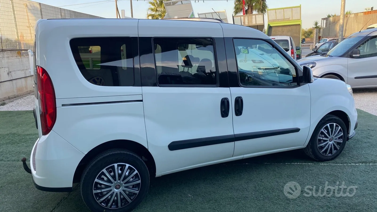 Fiat Doblo 2015 photo 5