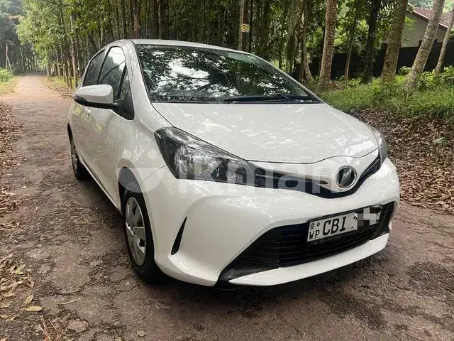 Toyota Vitz 2016 photo 5