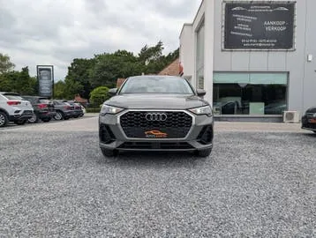 Audi Q3 2022 photo 2