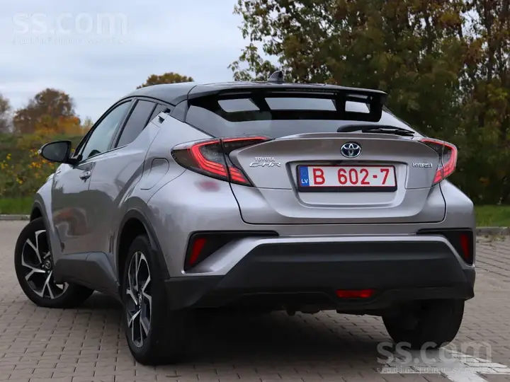 Toyota C-Hr 2019 photo 4