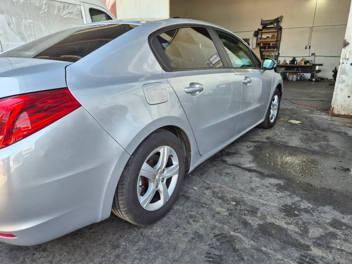 Peugeot 508 2012 photo 2