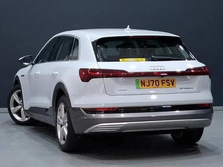 Audi E-Tron 2020 photo 2