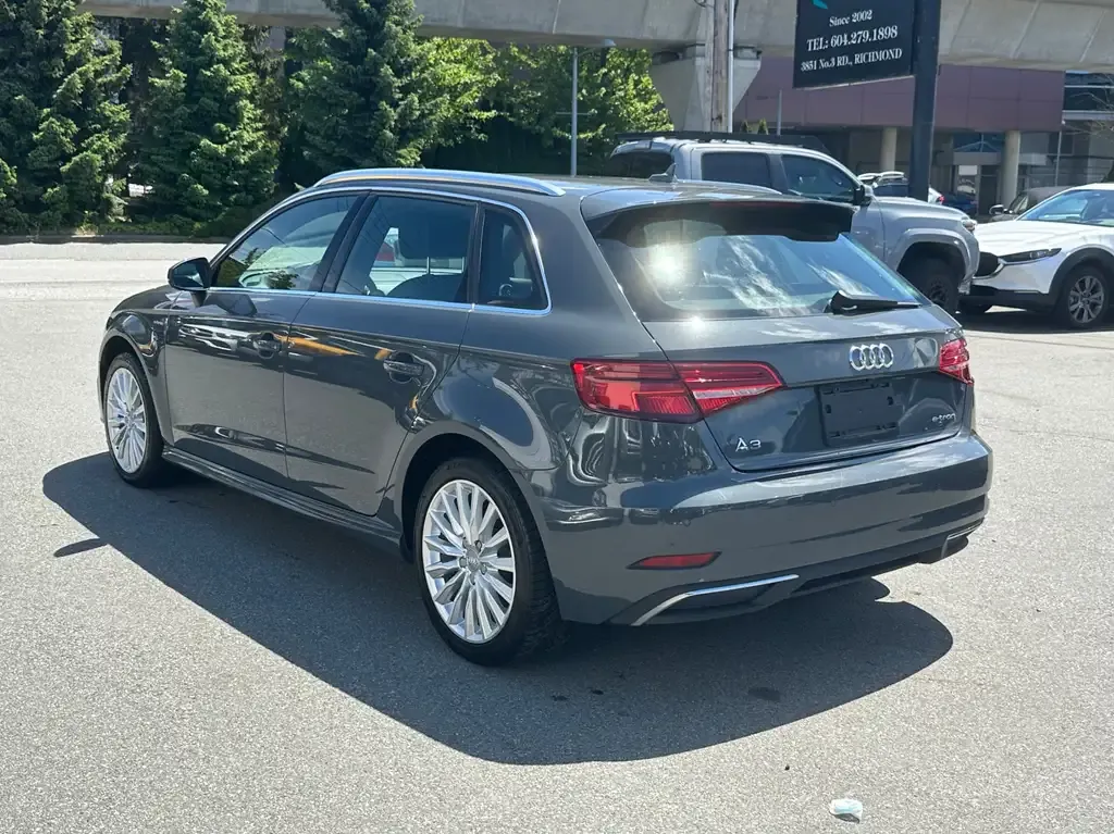 Audi A3 2018 photo 3