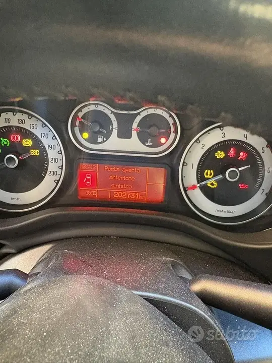 Fiat 500L 2015 photo 5