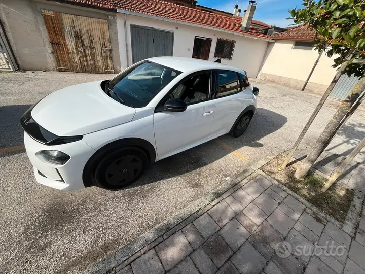 Lancia Ypsilon 2025 photo 3