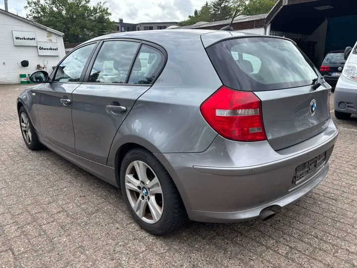 BMW 116I 2009 photo 3