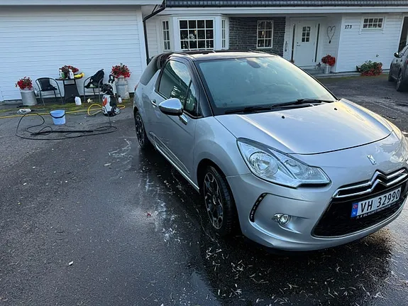 DS Automobiles Ds 3 2011 photo 5