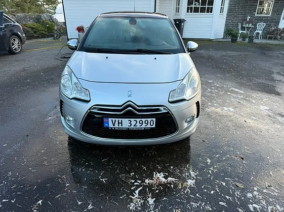 DS Automobiles Ds 3 2011 photo 4