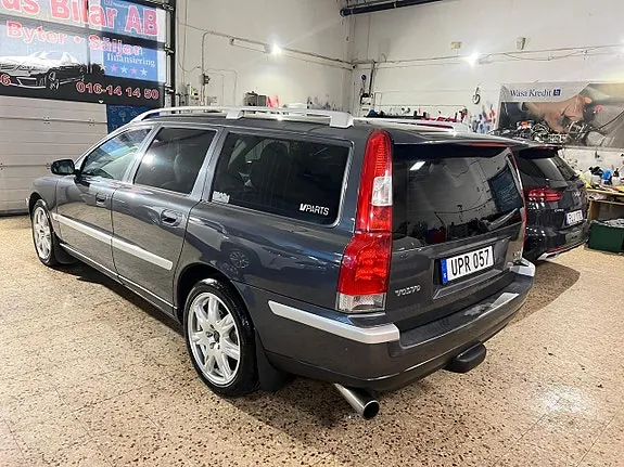 Volvo V70 2004 photo 4