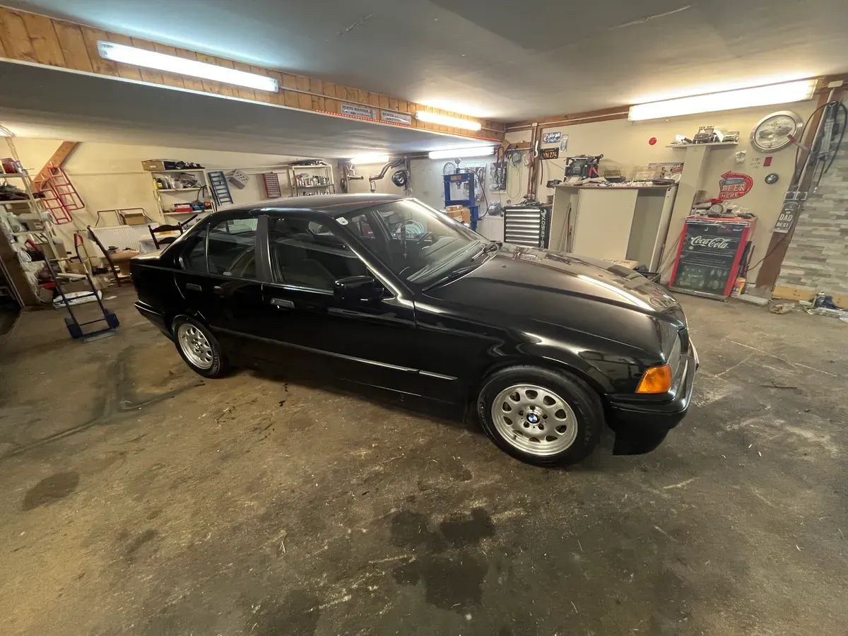 BMW 3Er-Reihe 320I 1991 photo 3
