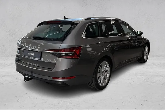 Skoda Superb 2023 photo 5