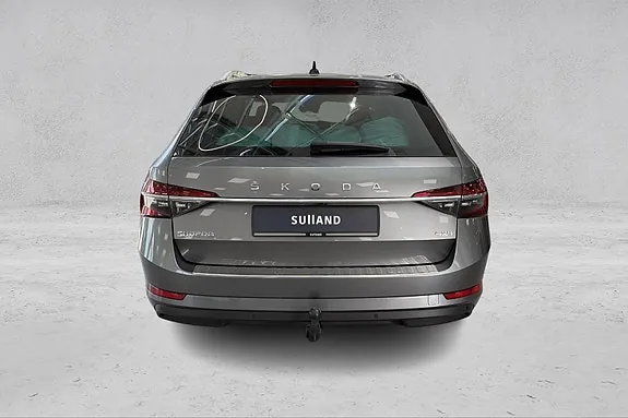 Skoda Superb 2023 photo 4