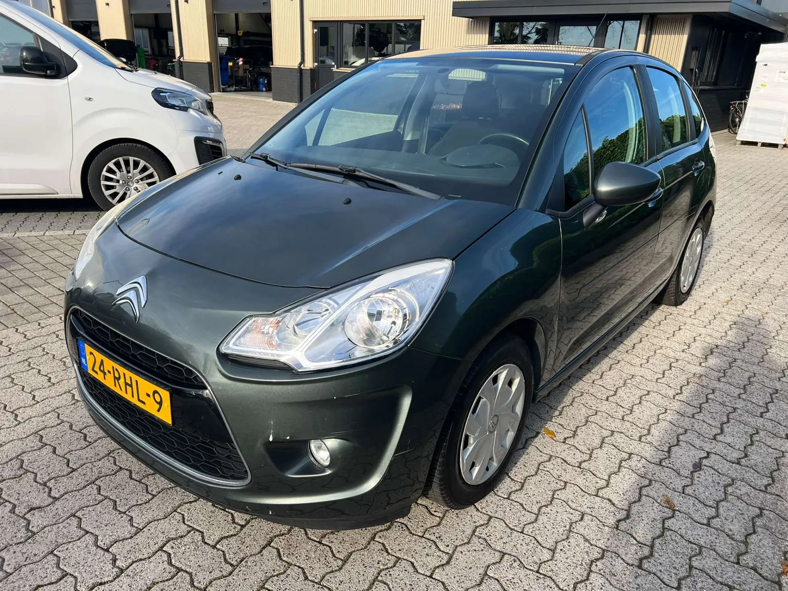 Citroen C3 2011 photo 4