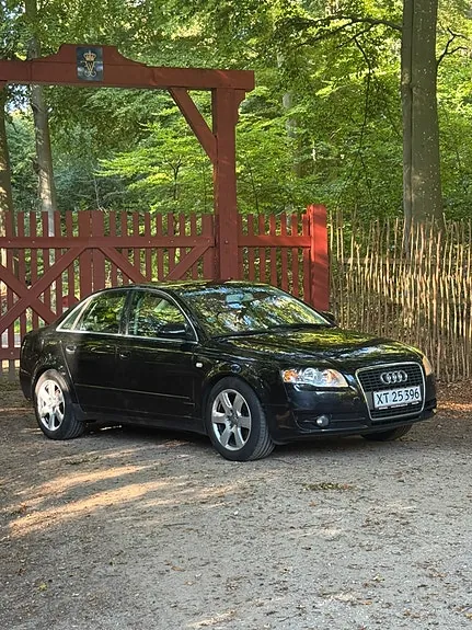 Audi A4 2005 photo 2
