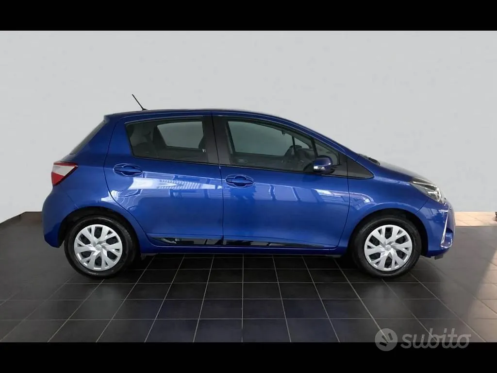 Toyota Yaris 2018 photo 3