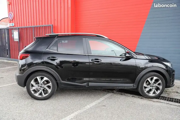 Kia Stonic 2022 photo 4