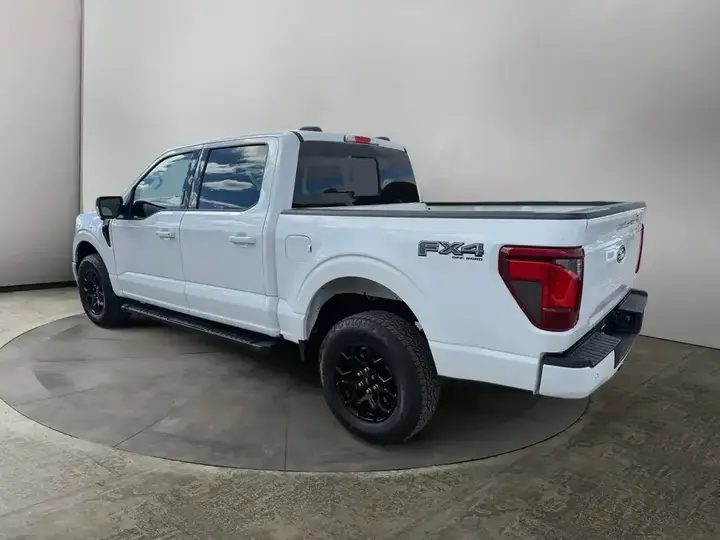 Ford F-150 Supercrew 2024 photo 3
