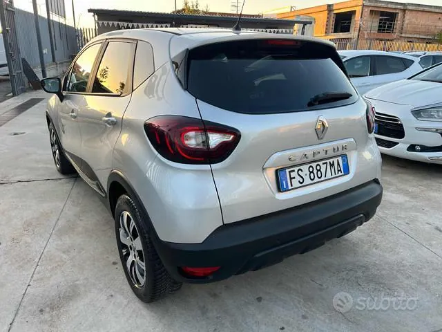 Renault Captur 2018 photo 3