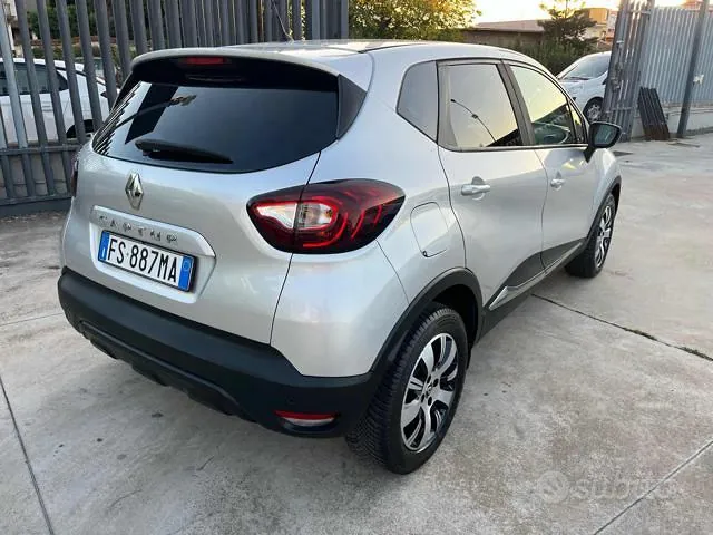 Renault Captur 2018 photo 4