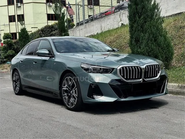 BMW I5