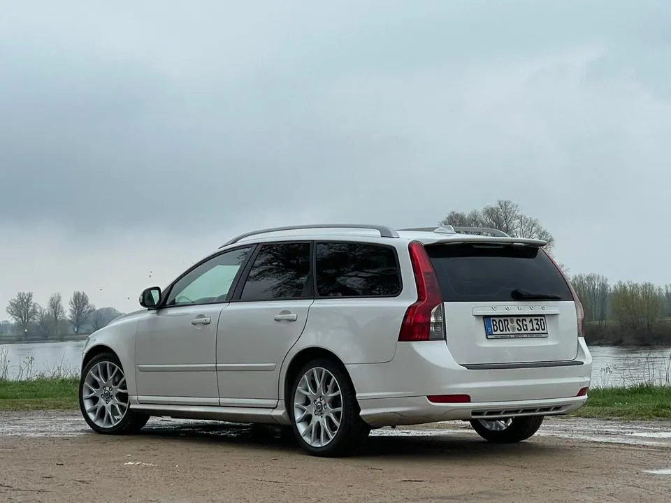 Volvo V50
