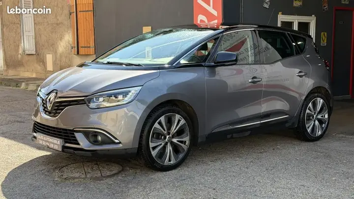 Renault Scenic 2018 photo 2