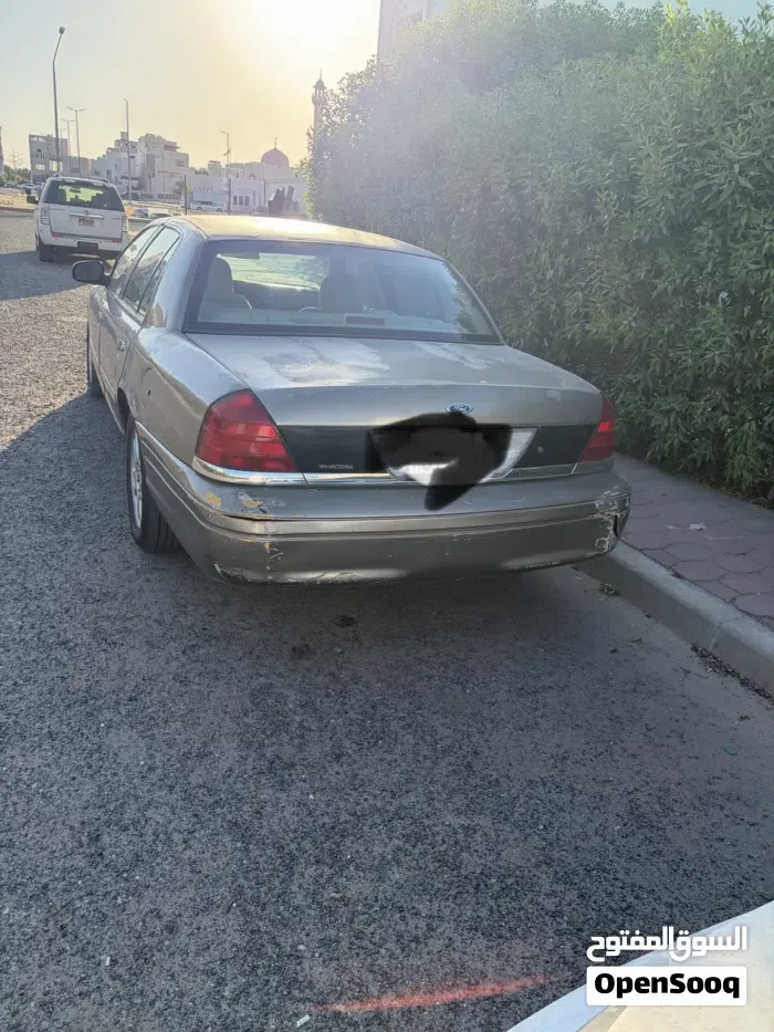 Ford Crown Victoria