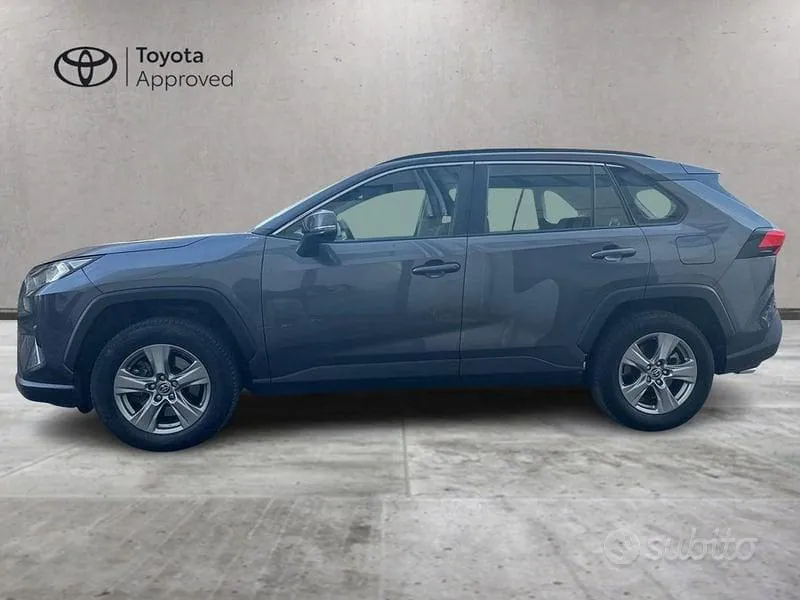 Toyota Rav4 2022 photo 3